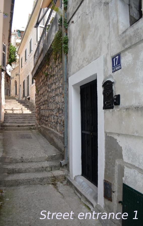 Herceg Novi Old Town: Fortezza Apartment Buitenkant foto