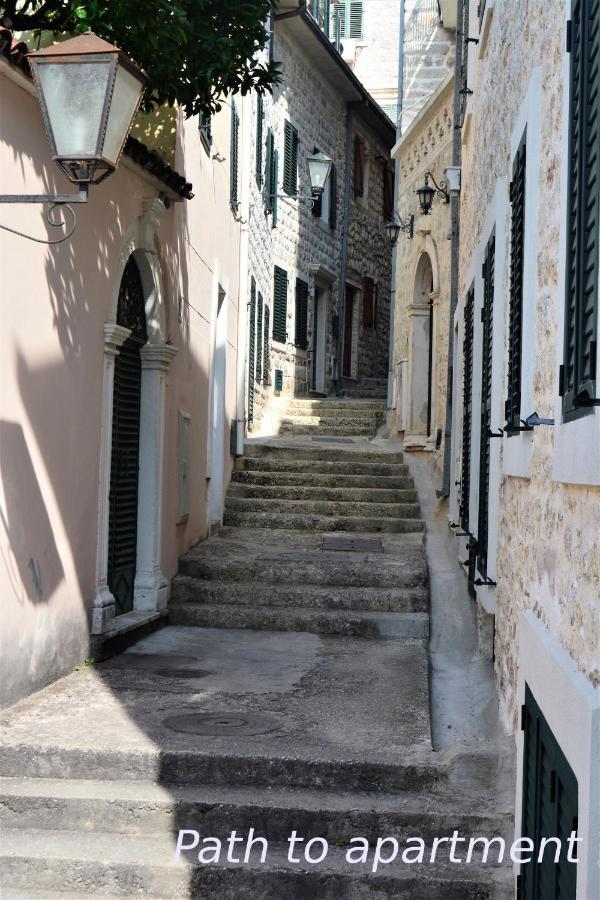 Herceg Novi Old Town: Fortezza Apartment Buitenkant foto